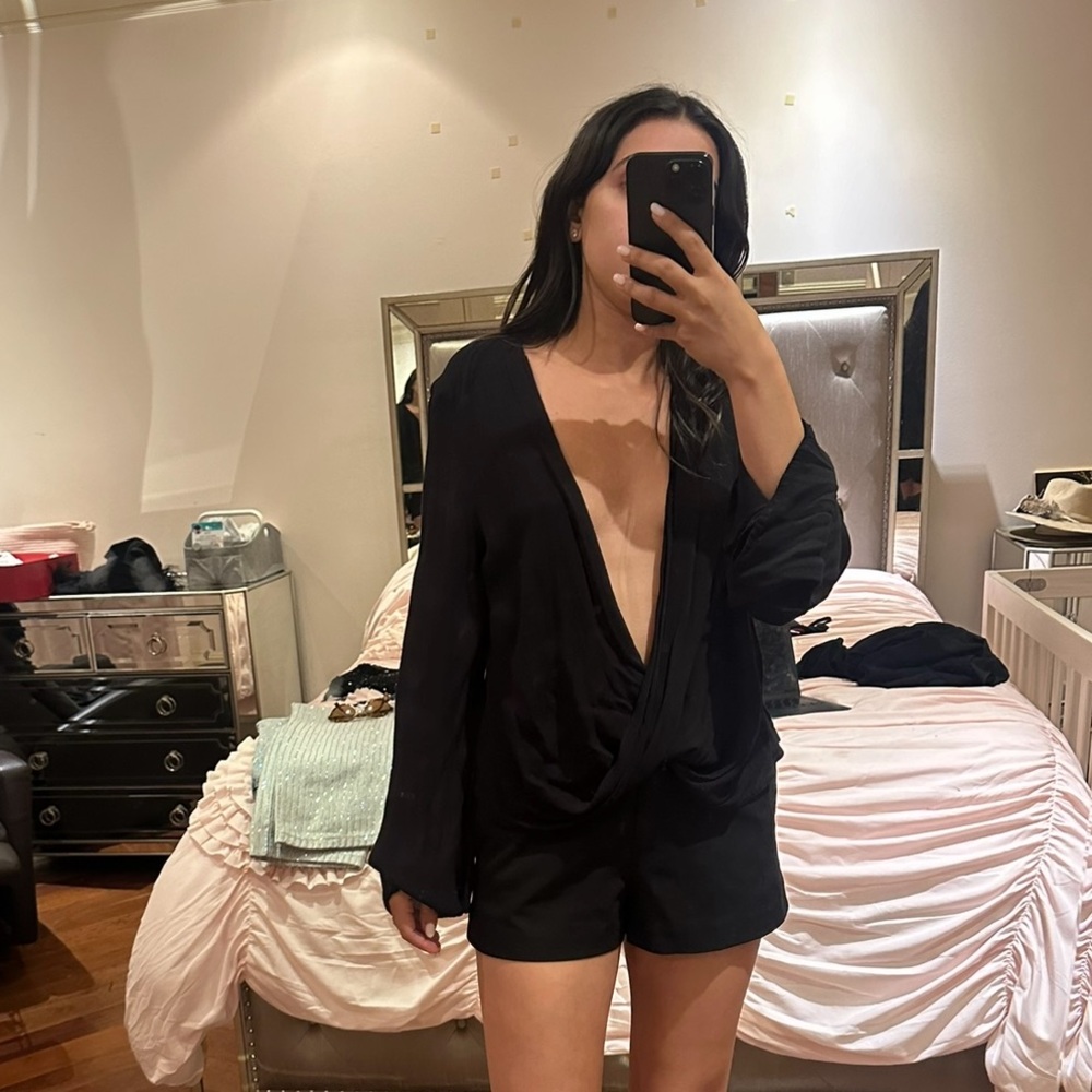 Reformation vintage top deep v